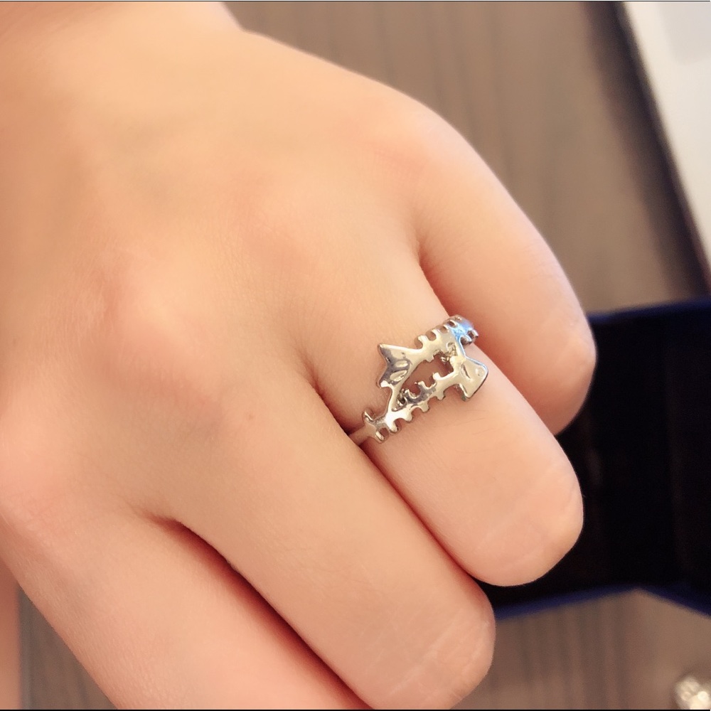 Silver fishbone ring size 8